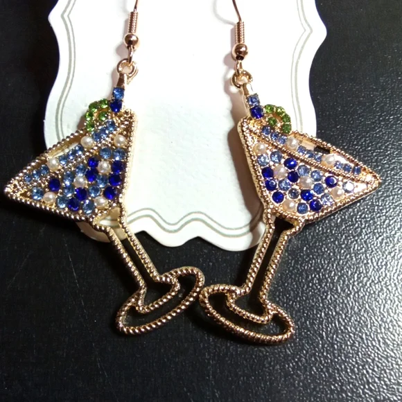 Martini Glass Statement Earrings – Glam Cocktail Chic 🍸✨ - Picture 2 of 6